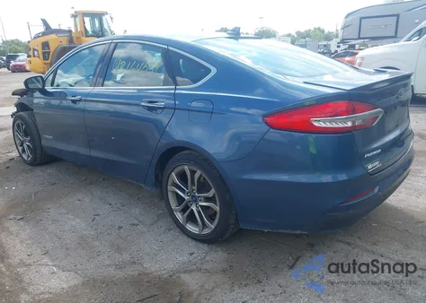 2019 Ford Fusion Hybrid Titanium из США, поврежденный, VIN 3FA6P0RU8KR265902